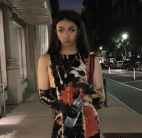 娱乐八卦吃瓜头像女,揭秘吃瓜头像背后的美女明星